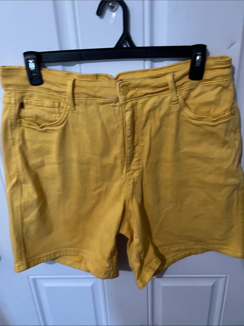 Women’s Judy Blue Yellow Casual Denim Shorts